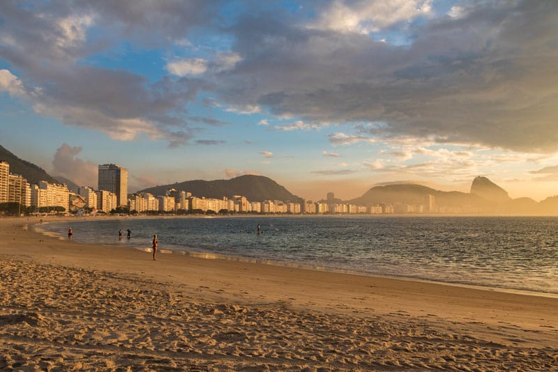 things-to-do-in-rio-de-janeiro-beach